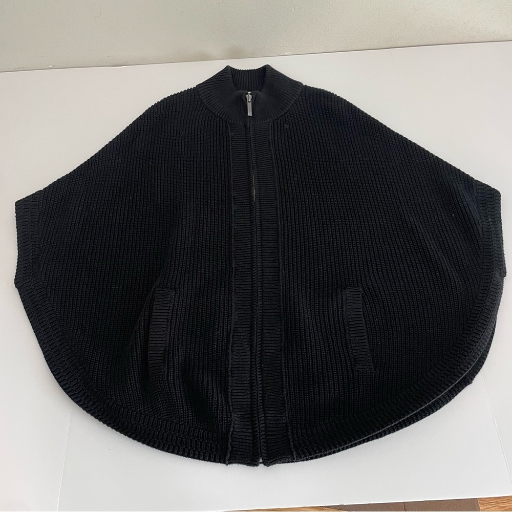 Talbots Cape Poncho Womens S/M Black Zip Up Chunky Knit Quiet Luxury Equestrian